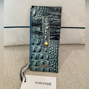 NWT OBSIDIAN MELBOURNE BRAHMIN CREDIT CARD WALLET